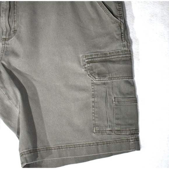 Red Head Cargo Shorts Size 42 Olive Green - Picture 2 of 7